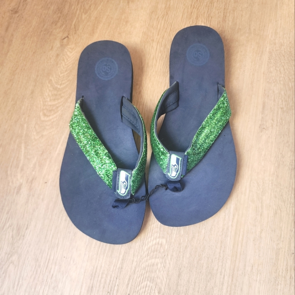 New Seattle Seahawks flip flops SO brand size 7/8